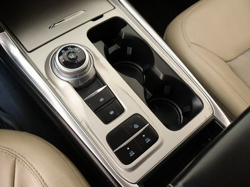 Used 2021 Ford Explorer Limited w/ Hybrid Equipment Group 310A image 9