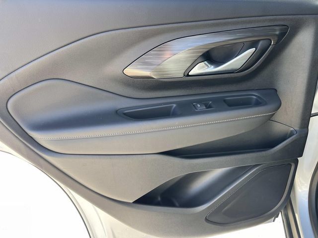 Used 2022 GMC Terrain SLT w/ Infotainment Package II FWD image 20