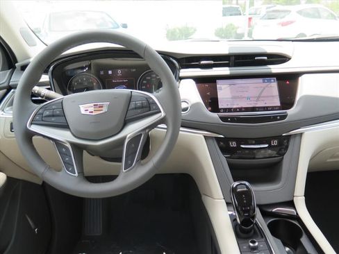 New 2026 Cadillac XT5 Premium Luxury w/ Driver Assist Package AWD/4WD image 22