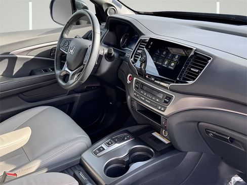 Used 2022 Honda Passport EX-L image 6