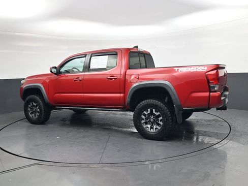 Used 2016 Toyota Tacoma TRD Off-Road image 7