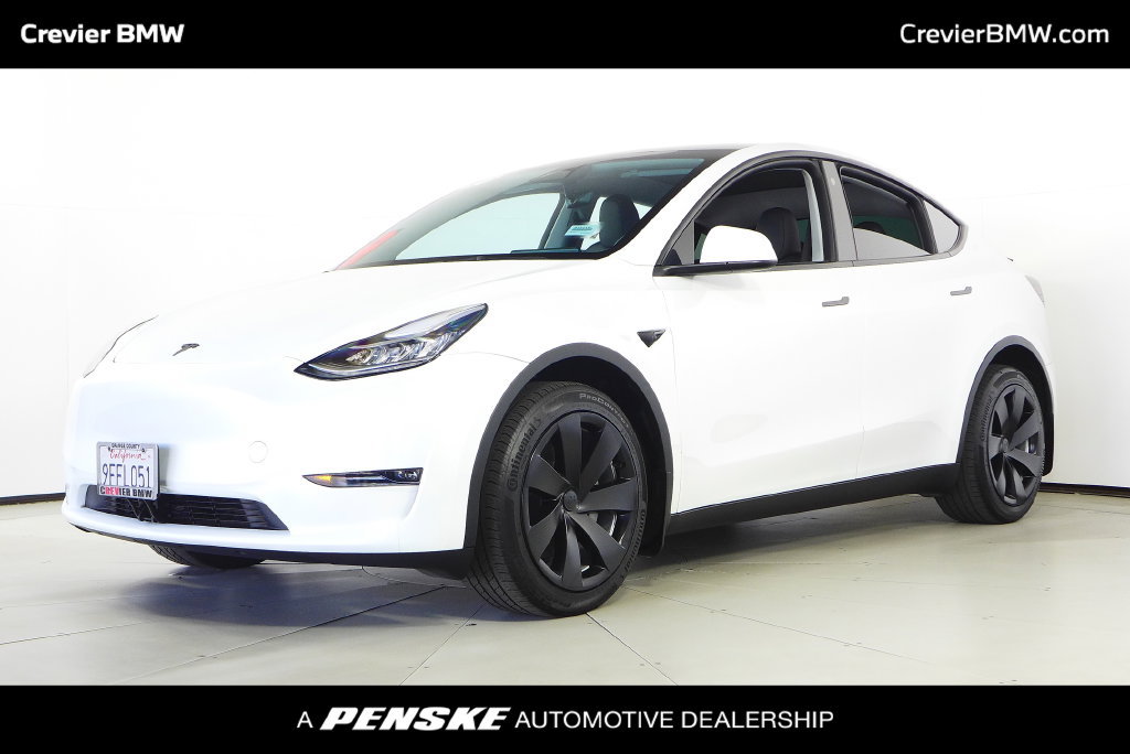 Used 2023 Tesla Model Y Long Range AWD/4WD image 1