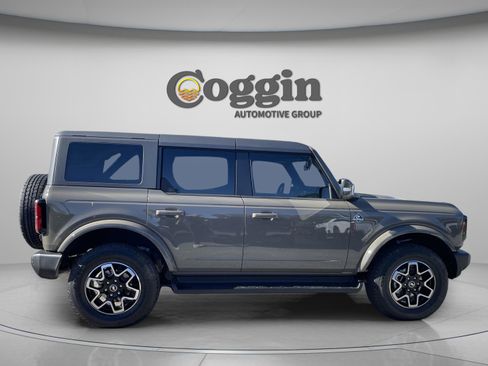 New 2025 Ford Bronco Outer Banks image 7