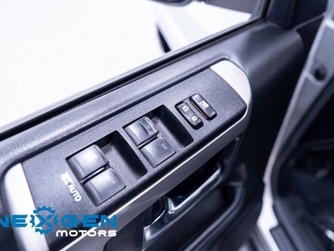 Used 2020 Toyota 4Runner SR5 image 22