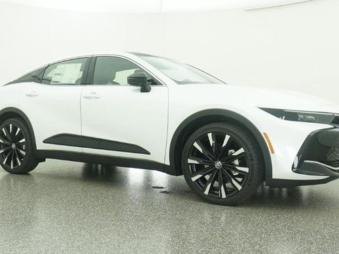 New 2026 Toyota Crown Platinum AWD/4WD image 8
