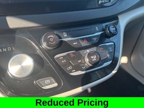 Used 2023 Chrysler Voyager LX FWD image 22
