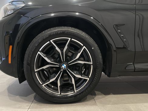 Used 2024 BMW X4 xDrive30i w/ M Sport Package AWD/4WD image 7
