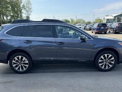 Used 2016 Subaru Outback 3.6R Limited AWD/4WD image 6