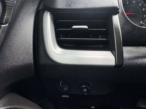 Used 2022 GMC Terrain SLE w/ Driver Convenience Package FWD image 22