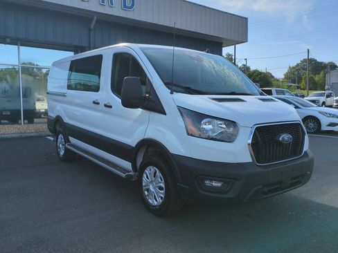 Certified 2025 Ford Transit 250 Low Roof w/ Exterior Upgrade Package RWD image 3