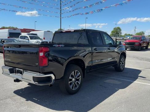 Used 2022 Chevrolet Silverado 1500 LT AWD/4WD image 6