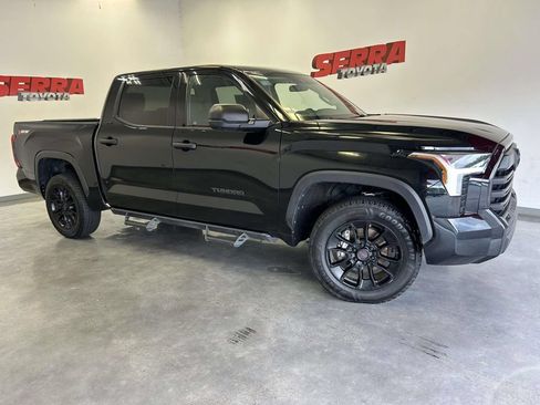 Used 2023 Toyota Tundra SR5 AWD/4WD image 2
