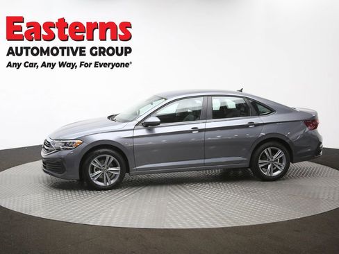 Used 2024 Volkswagen Jetta SE image 79