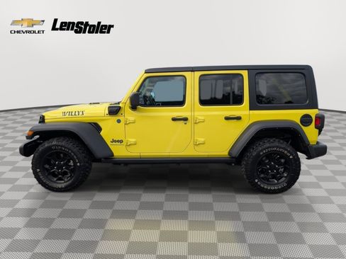 Used 2023 Jeep Wrangler Unlimited w/ Cold Weather Group AWD/4WD image 2