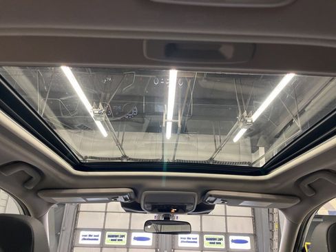 Certified 2024 Subaru Forester Limited image 29