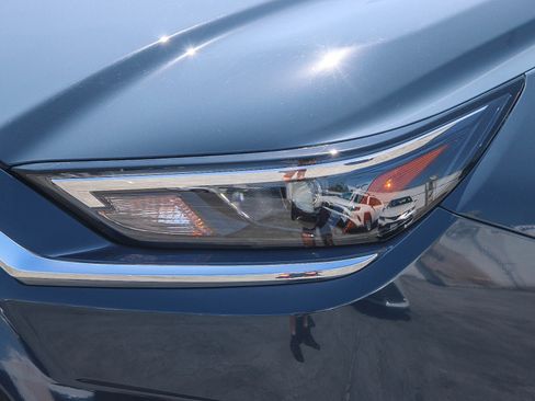 Certified 2025 Toyota Grand Highlander FWD image 5