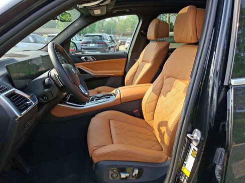 Used 2024 BMW X5 xDrive40i w/ Premium Package AWD/4WD image 10