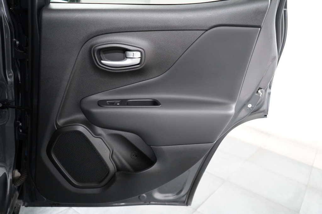 Used 2023 Jeep Renegade Limited AWD/4WD image 32