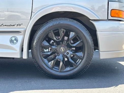 Used 2022 GMC Savana 2500 w/ Enhanced Convenience Package RWD image 54