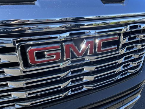 Used 2025 GMC Sierra 1500 Denali w/ Denali Reserve Package image 32