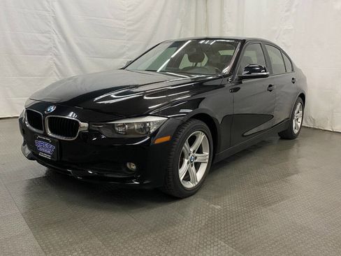 Used 2014 BMW 320i xDrive Sedan image 4
