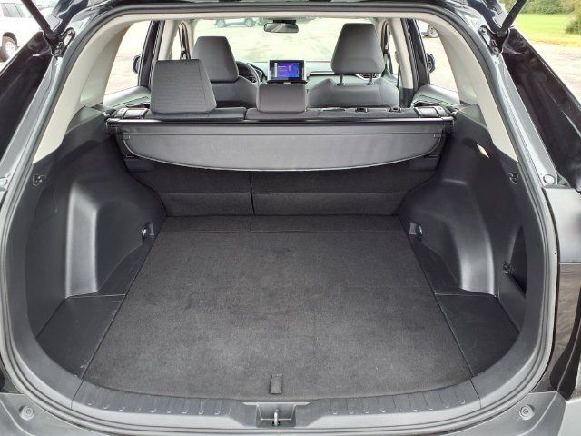 Used 2025 Toyota RAV4 XLE AWD/4WD image 47