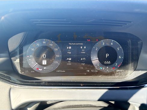 Used 2024 Land Rover Range Rover Evoque Dynamic SE image 40