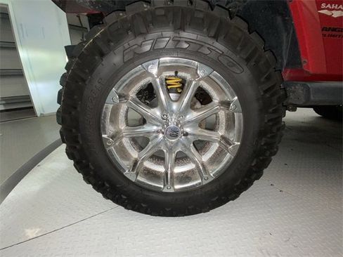 Used 2014 Jeep Wrangler Unlimited Sahara image 10