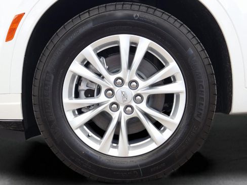 New 2025 Cadillac XT6 Luxury image 9