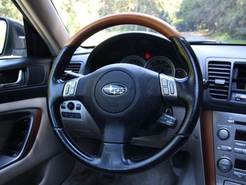 Used 2005 Subaru Outback 3.0R L.L. Bean AWD/4WD image 17