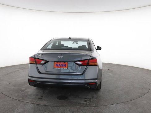 Used 2025 Nissan Altima 2.5 SV image 11