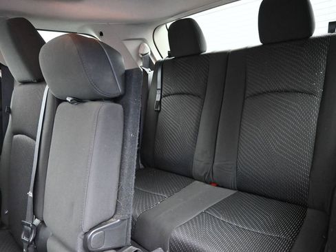 Used 2018 Dodge Journey SE w/ Popular Equipment Group FWD image 19