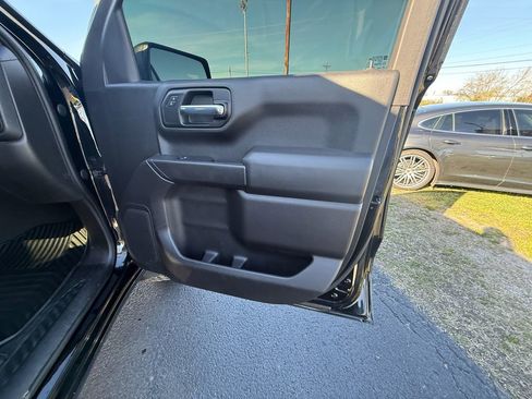 Used 2021 Chevrolet Silverado 1500 Custom Trail Boss image 21