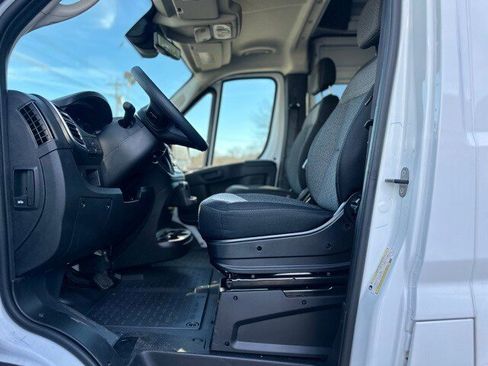 New 2026 RAM ProMaster 2500 w/ Quick Order Package 22G SLT image 10