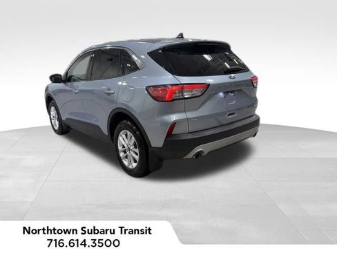 Used 2022 Ford Escape SE w/ Convenience Package AWD/4WD image 3
