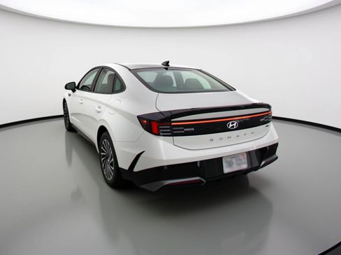 Used 2025 Hyundai Sonata SEL image 6