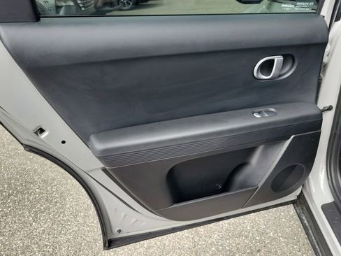 Used 2024 Hyundai Ioniq 5 SEL image 16