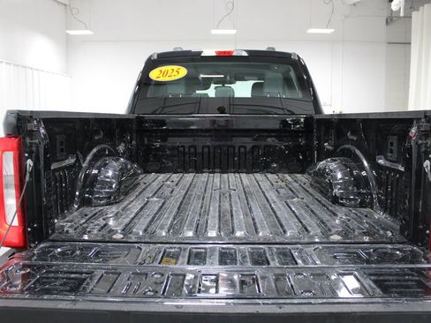 Used 2024 Ford F250 XLT image 32