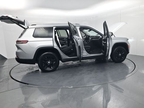 Used 2023 Jeep Grand Cherokee L Laredo w/ Luxury Tech Group I image 53