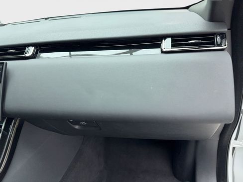 Used 2025 Land Rover Range Rover Velar Dynamic SE image 40