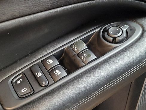 Used 2018 Jeep Compass Latitude AWD/4WD image 27