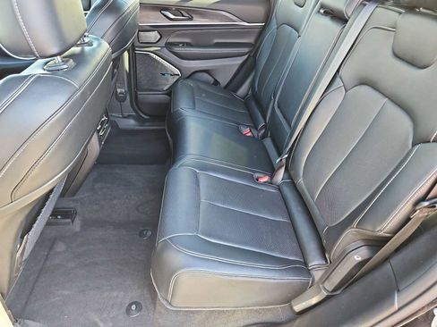 Used 2022 Jeep Grand Cherokee Overland w/ MOPAR Finishing Package image 21