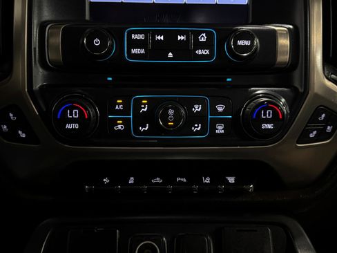 Used 2018 GMC Sierra 3500 Denali w/ Duramax Plus Package AWD/4WD image 32