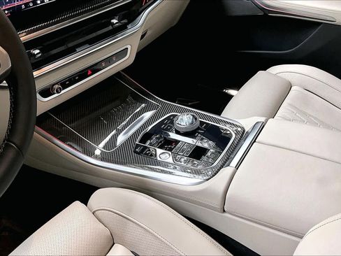 Used 2025 BMW X5 M60i w/ Executive Package image 16