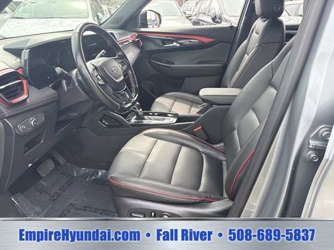 Used 2024 Chevrolet TrailBlazer RS FWD image 18