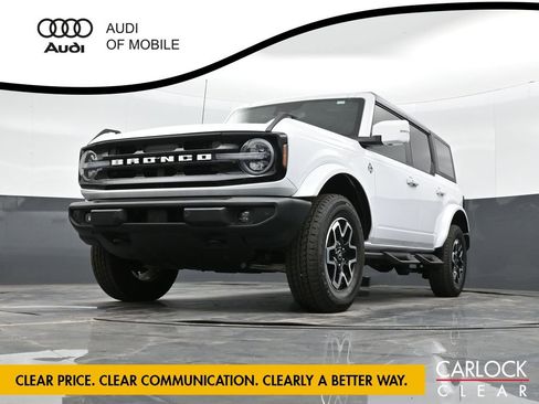 Used 2024 Ford Bronco Outer Banks image 36