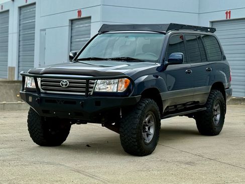 Used 2005 Toyota Land Cruiser AWD/4WD image 12