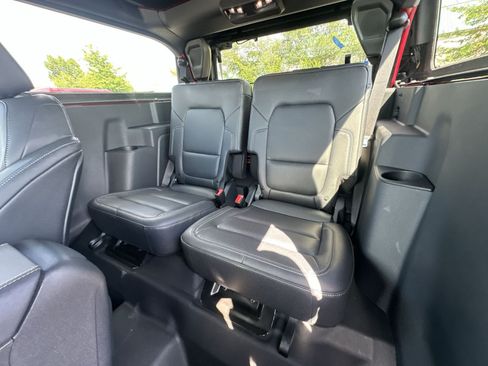 New 2026 Ford Bronco Badlands AWD/4WD image 32