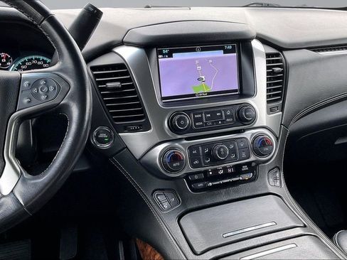 Used 2020 Chevrolet Tahoe Premier w/ Premier 6.2L Value Package image 6