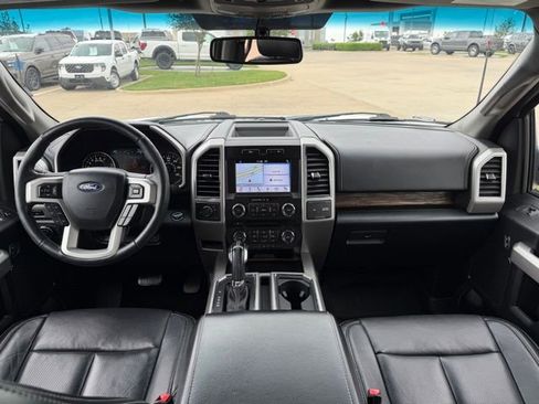 Used 2018 Ford F150 Lariat image 23